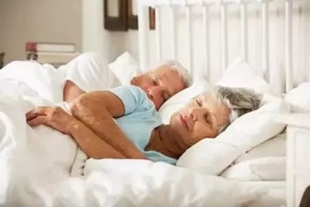 經(jīng)顱磁_(tái)預(yù)防腦梗塞發(fā)作平時(shí)要多動(dòng)腦 